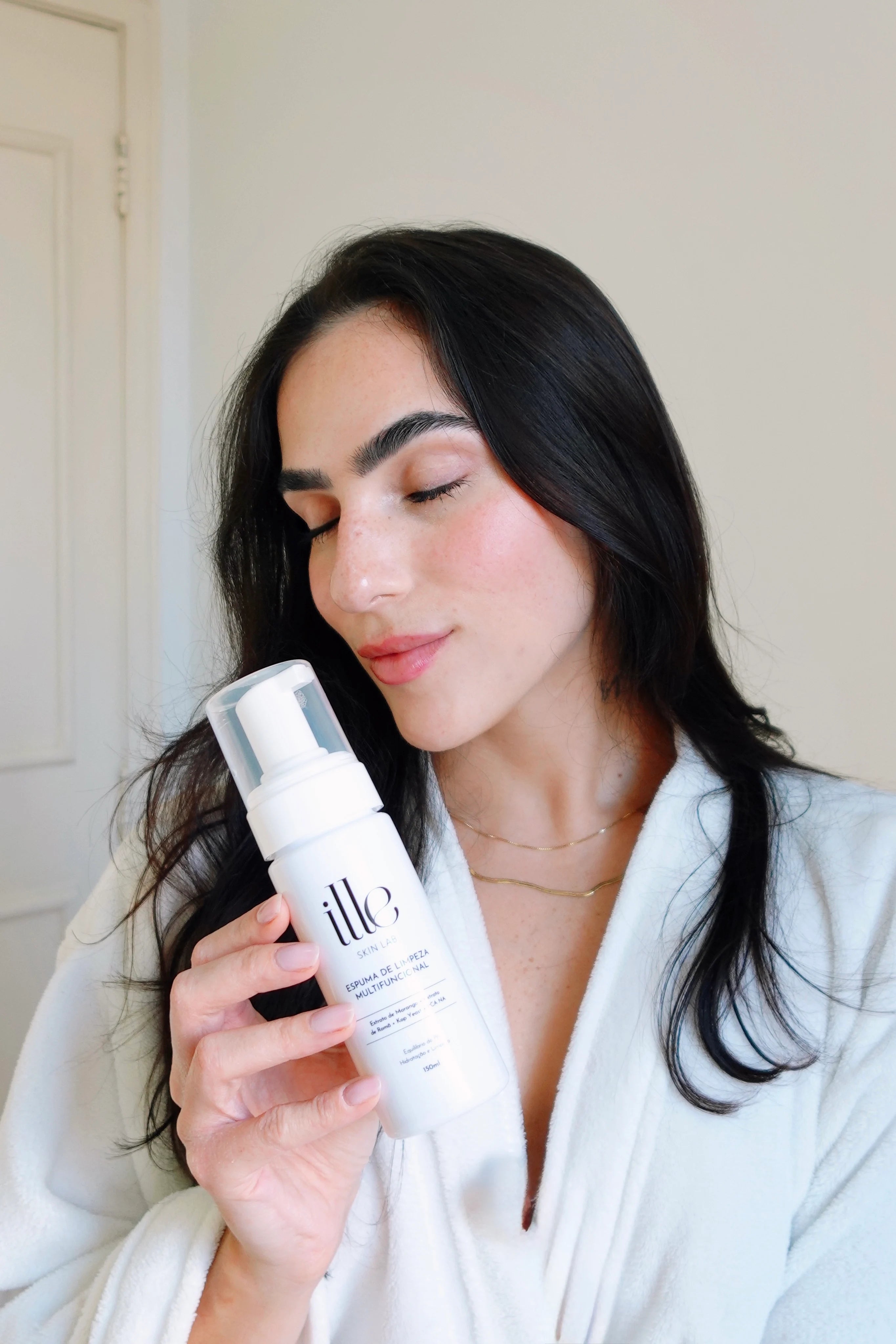 Espuma de Limpeza Multifuncional ILLE Skin Lab - 150ml